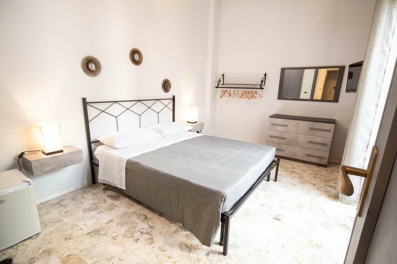 Bed and Breakfast Rudiae Boutique Lecce Pokoj fotografie